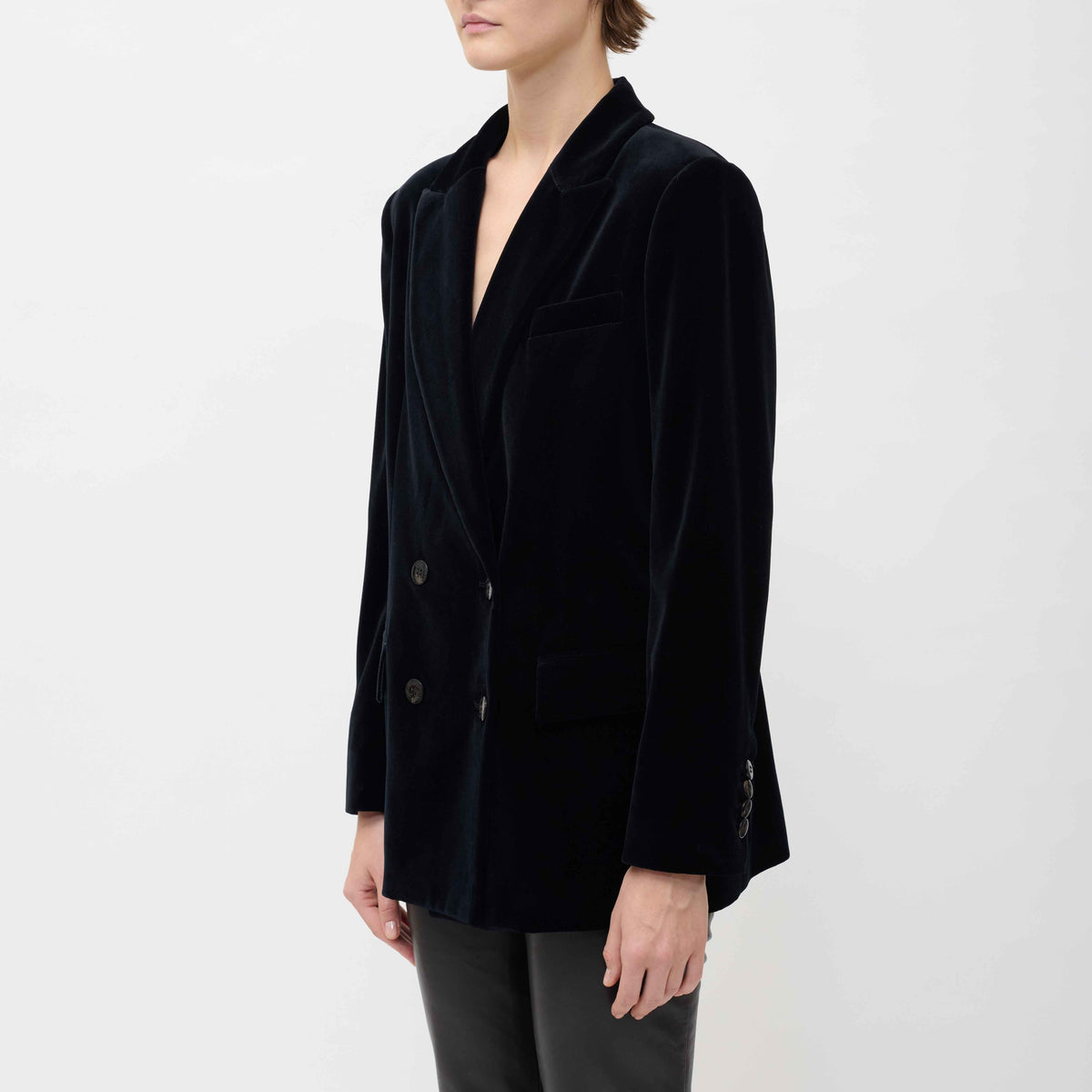 MOVE Velvet Blazer