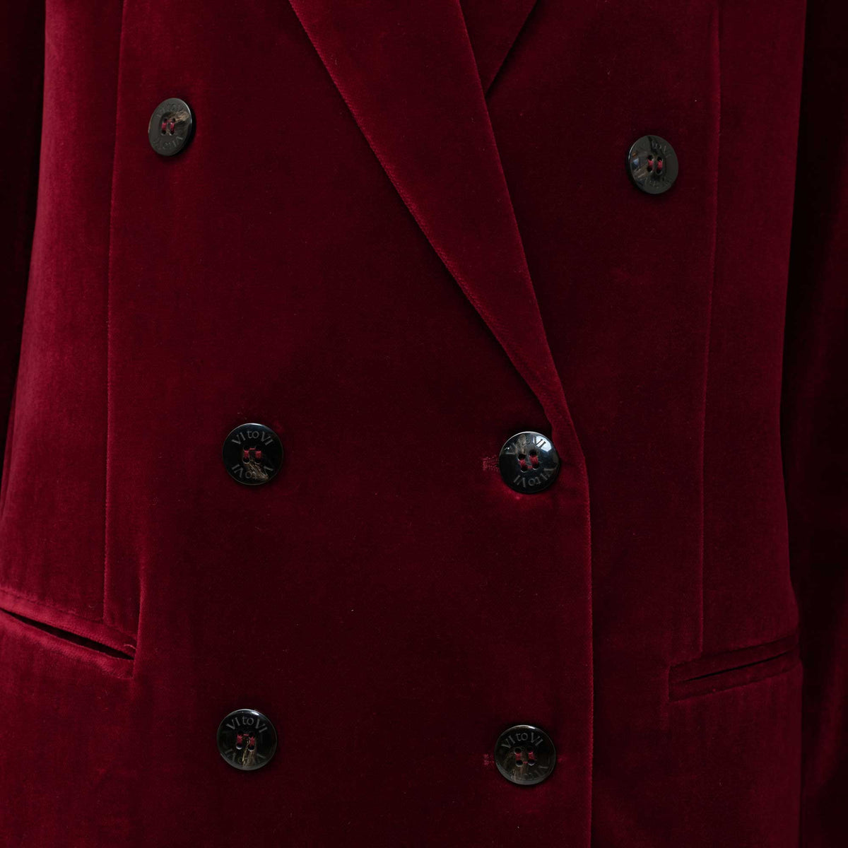 VICTORY Velvet Blazer